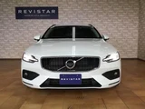 2022 Volvo V60 B4 Sedan for sale, Japanese used car export - photo 3 of 9 | GULJI TRADERS