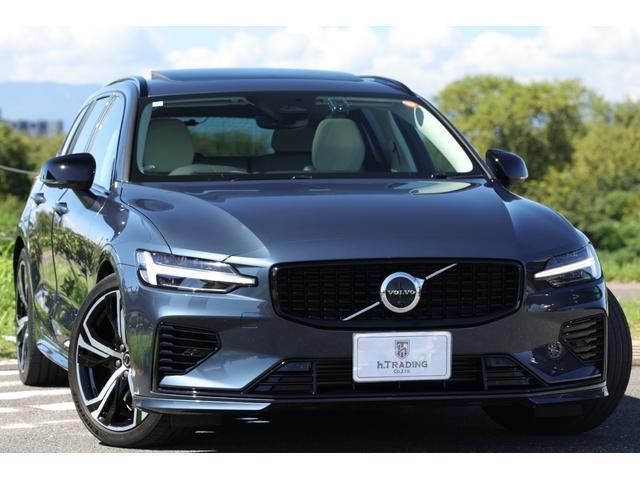 2022 Volvo V60 - photo 1 2022 Volvo V60 Sedan for sale, Japanese used car export - photo 1 of 9 | GULJI TRADERS
