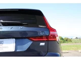 2022 Volvo V60 Sedan for sale, Japanese used car export - photo 8 of 9 | GULJI TRADERS
