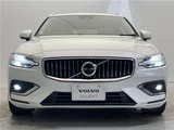 2023 Volvo V60 B4 Sedan for sale, Japanese used car export - photo 10 of 30 | GULJI TRADERS