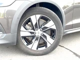 2023 Volvo V60 B5 AWD Sedan for sale, Japanese used car export - photo 5 of 30 | GULJI TRADERS