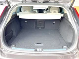 2023 Volvo V60 B5 AWD Sedan for sale, Japanese used car export - photo 14 of 30 | GULJI TRADERS