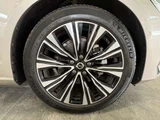 2023 Volvo V60 B4 Sedan for sale, Japanese used car export - photo 13 of 37 | GULJI TRADERS