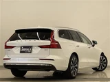 2023 Volvo V60 V60 B4 Sedan for sale, Japanese used car export - photo 2 of 24 | GULJI TRADERS