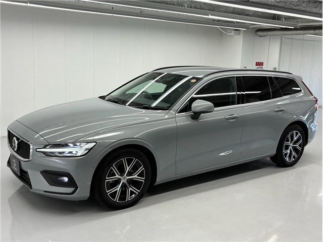 2024 Volvo V60 Sedan for sale, Japanese used car export - photo 1 of 80 | GULJI TRADERS
