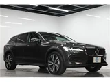 2024 Volvo V60 B5 AWD Sedan for sale, Japanese used car export - photo 1 of 56 | GULJI TRADERS
