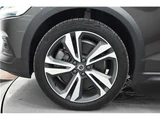 2024 Volvo V60 B5 AWD Sedan for sale, Japanese used car export - photo 20 of 56 | GULJI TRADERS