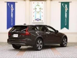 2024 Volvo V60 B5 Sedan for sale, Japanese used car export - photo 2 of 9 | GULJI TRADERS