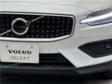 2025 Volvo V60 B5 AWD Sedan for sale, Japanese used car export - photo 5 of 43 | GULJI TRADERS
