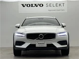 2025 Volvo V60 B5 AWD Sedan for sale, Japanese used car export - photo 13 of 43 | GULJI TRADERS