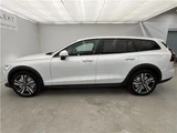 2025 Volvo V60 B5 AWD Sedan for sale, Japanese used car export - photo 35 of 43 | GULJI TRADERS