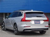 2025 Volvo V60 4WD Sedan for sale, Japanese used car export - photo 2 of 56 | GULJI TRADERS