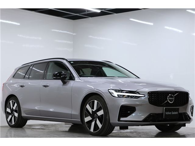 2025 Volvo V60 T6 AWD Hybrid Sedan for sale, Japanese used car export - photo 1 of 76 | GULJI TRADERS