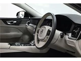2025 Volvo V60 T6 AWD Hybrid Sedan for sale, Japanese used car export - photo 24 of 56 | GULJI TRADERS