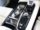 2025 Volvo V60 Ultra T6 AWD Plug-in hybrid Sedan for sale, Japanese used car export - photo 37 of 52 | GULJI TRADERS