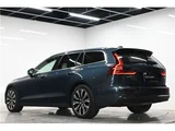 2025 Volvo V60 B4 Sedan for sale, Japanese used car export - photo 5 of 55 | GULJI TRADERS