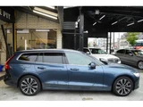 2025 Volvo V60 B4 Sedan for sale, Japanese used car export - photo 8 of 9 | GULJI TRADERS