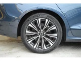 2025 Volvo V60 B4 Sedan for sale, Japanese used car export - photo 9 of 9 | GULJI TRADERS
