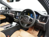 2026 Volvo V60 B4 Sedan for sale, Japanese used car export - photo 5 of 9 | GULJI TRADERS