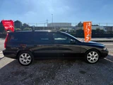 2003 Volvo V70 T-5 Sport Sedan for sale, Japanese used car export - photo 10 of 39 | GULJI TRADERS