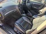 2003 Volvo V70 T-5 Sport Sedan for sale, Japanese used car export - photo 25 of 39 | GULJI TRADERS
