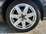 2003 Volvo V70 T-5 Sport Sedan for sale, Japanese used car export - photo 36 of 39 | GULJI TRADERS