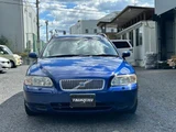 2005 Volvo V70 Sedan for sale, Japanese used car export - photo 2 of 9 | GULJI TRADERS