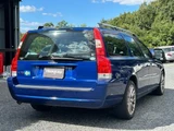 2005 Volvo V70 Sedan for sale, Japanese used car export - photo 5 of 9 | GULJI TRADERS