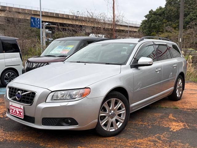 2011 Volvo V70 2.5T LE Sedan for sale, Japanese used car export | GULJI TRADERS