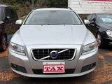 2011 Volvo V70 2.5T LE Sedan for sale, Japanese used car export - photo 2 of 9 | GULJI TRADERS