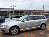 2011 Volvo V70 2.5T LE Sedan for sale, Japanese used car export - photo 4 of 9 | GULJI TRADERS