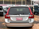 2011 Volvo V70 2.5T LE Sedan for sale, Japanese used car export - photo 5 of 9 | GULJI TRADERS