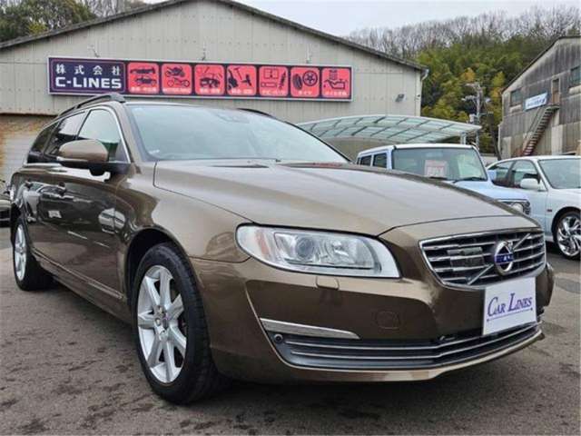 2016 Volvo V70 T4 Sedan for sale, Japanese used car export - photo 1 of 48 | GULJI TRADERS
