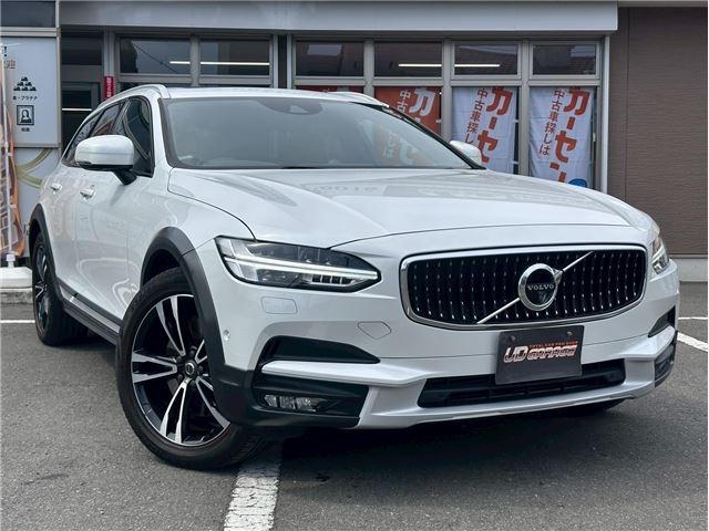 2017 Volvo V90 T5 AWD 4WD Sedan for sale, Japanese used car export - photo 1 of 56 | GULJI TRADERS