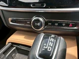 2017 Volvo V90 T5 AWD 4WD Sedan for sale, Japanese used car export - photo 28 of 56 | GULJI TRADERS