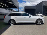 2017 Volvo V90 T6 AWD Inscription Sedan for sale, Japanese used car export - photo 18 of 20 | GULJI TRADERS