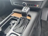 2017 Volvo V90 V90 T6 AWD 4WD Sedan for sale, Japanese used car export - photo 12 of 21 | GULJI TRADERS