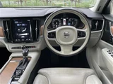 2018 Volvo V90 V90 D4 4WD Sedan for sale, Japanese used car export - photo 14 of 23 | GULJI TRADERS