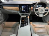 2018 Volvo V90 T6 AWD Sedan for sale, Japanese used car export - photo 22 of 23 | GULJI TRADERS