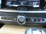 2020 Volvo V90 D4 Sedan for sale, Japanese used car export - photo 48 of 59 | GULJI TRADERS