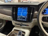 2021 Volvo V90 V90 B6 AWD 4WD Sedan for sale, Japanese used car export - photo 9 of 24 | GULJI TRADERS