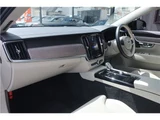2022 Volvo V90 Hybrid Sedan for sale, Japanese used car export - photo 21 of 65 | GULJI TRADERS