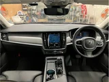 2022 Volvo V90 B5 Sedan for sale, Japanese used car export - photo 4 of 43 | GULJI TRADERS