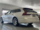 2022 Volvo V90 Sedan for sale, Japanese used car export - photo 12 of 79 | GULJI TRADERS