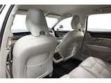 2022 Volvo V90 B6 AWD Sedan for sale, Japanese used car export - photo 32 of 58 | GULJI TRADERS