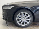2022 Volvo V90 B5 Sedan for sale, Japanese used car export - photo 17 of 30 | GULJI TRADERS