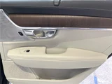 2022 Volvo V90 B5 AWD Sedan for sale, Japanese used car export - photo 18 of 30 | GULJI TRADERS