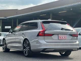 2023 Volvo V90 T8 AWD Hybrid 4WD Sedan for sale, Japanese used car export - photo 9 of 63 | GULJI TRADERS