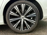 2023 Volvo V90 B5 Sedan for sale, Japanese used car export - photo 23 of 45 | GULJI TRADERS