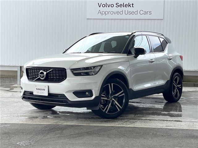 2019 Volvo XC40 T4 AWD - photo 1 2019 Volvo XC40 T4 AWD Sedan for sale, Japanese used car export | GULJI TRADERS
